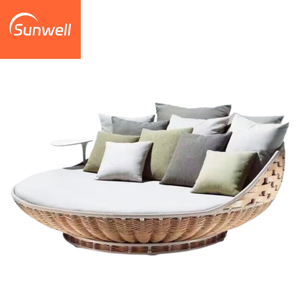 أريكة استرخاء خارجية جديدة من  - مراجعة Outdoor Daybed Furniture وسعره